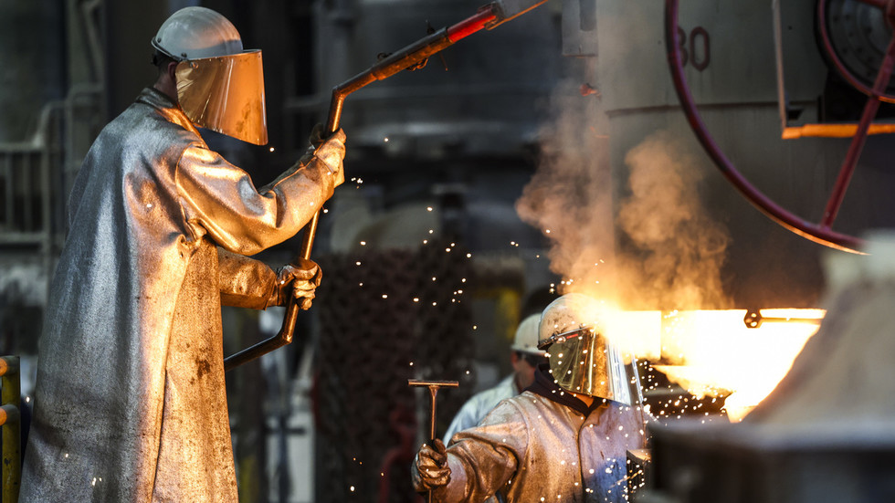 Eurozone manufacturing slumps – S&P — RT Business News