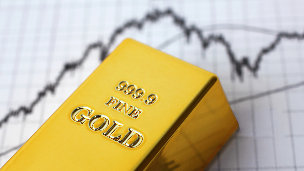 Gold breaks new record — RT Business News