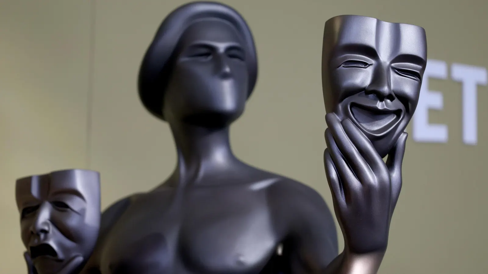 What Time Do SAG-AFTRA’s 2026 Actor Awards Begin Sunday? How To Watch And Everything To Know