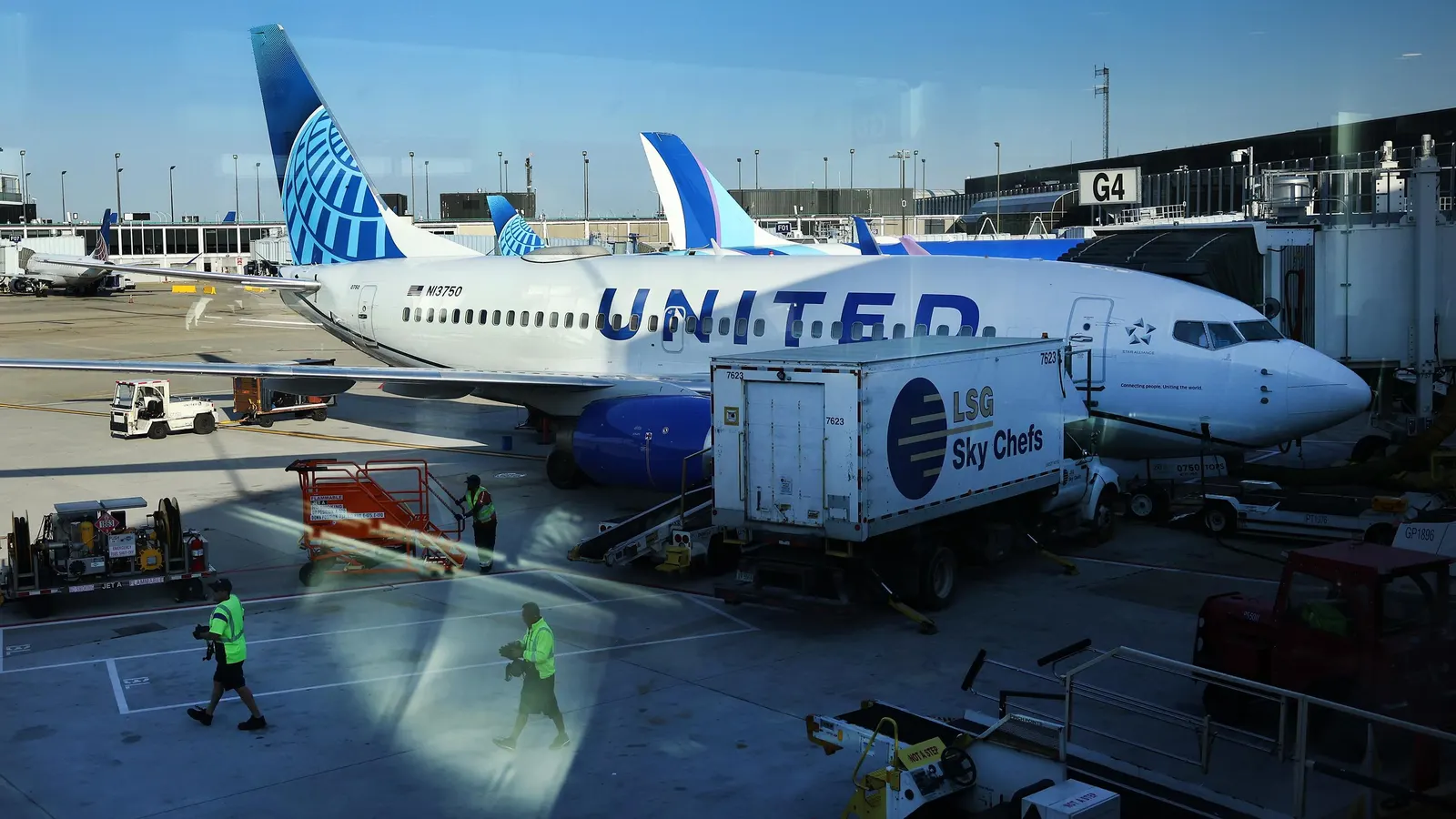United Airlines Faces A Demanding Week. Higher Fuel Prices Won’t Help