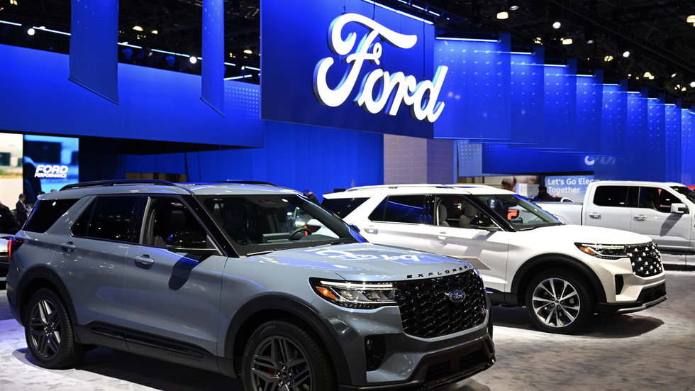 American auto giant reports record losses — RT Business News