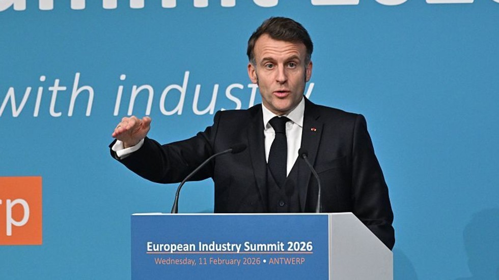 Russian energy cut key to EU economic woes – Macron — RT Business News