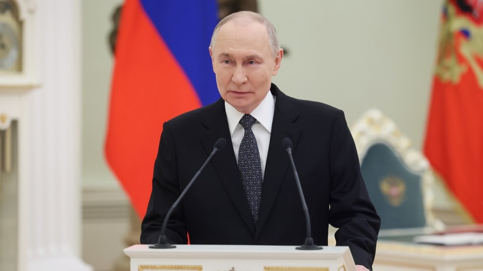 Putin warning fuels calls in EU to drop sanctions — RT Business News