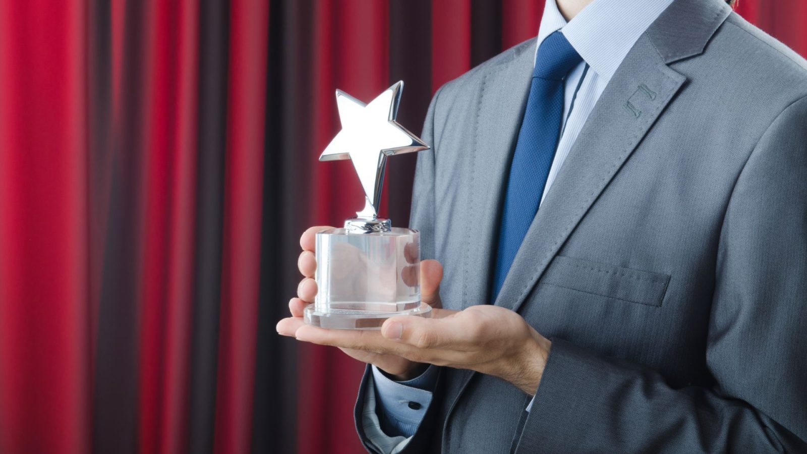 Lux Founder Announces 0,000 Reward to Recover Allegedly Diverted  Million
