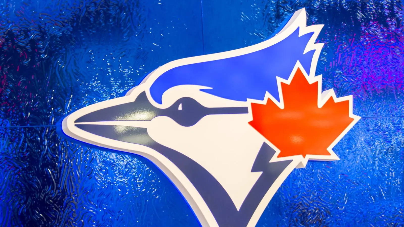 Blue Jays Welcome  Million NFL Star To Clubhouse After Cody Ponce Injury