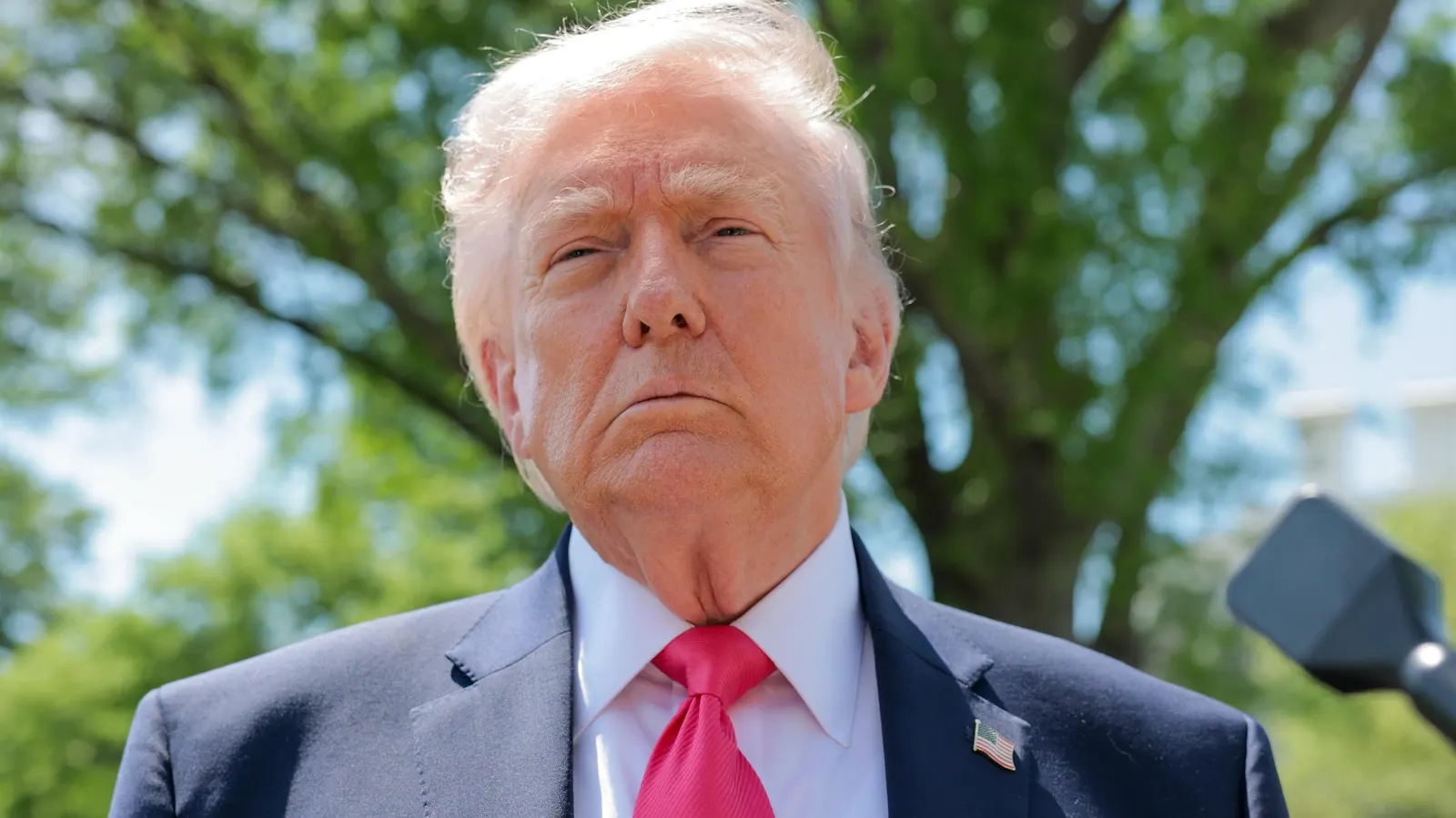 Trump Says He’ll ‘Remember’ Companies That Don’t Apply For Tariff Refunds