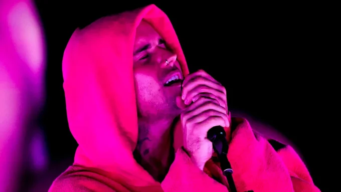 Justin Bieber More Than Doubles His Hits On One Billboard Chart