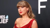 Taylor Swift Files Trademarks For Voice, Likeness Amid AI Misuse Concerns