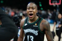 Timberwolves’ Injuries Give Ayo Dosunmu A Golden Free-Agency Opportunity