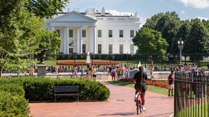 White House warns staff over Iran war bets – media — RT Business News