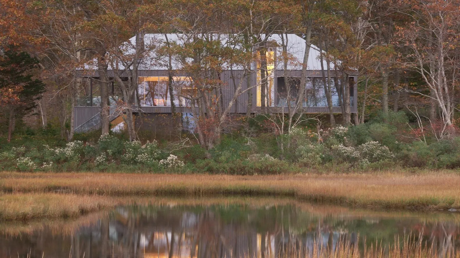 An Island Home by New York’s Desai Chia Architecture