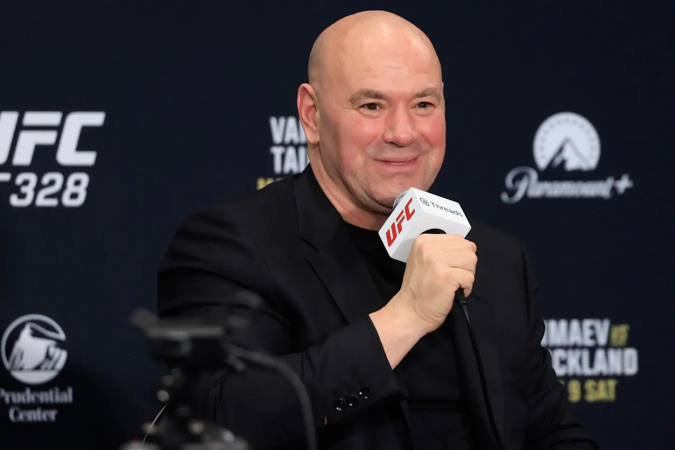Dana White Announces Huge New Contract For Record-Setting Veteran