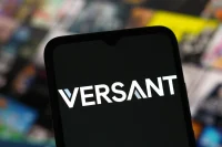 Versant Media Group Shares Rise Following Positive Q1 Earnings Report