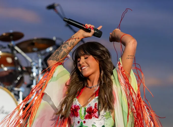 Ella Langley Joins Ariana Grande, Mariah Carey And Justin Bieber In A Chart Feat