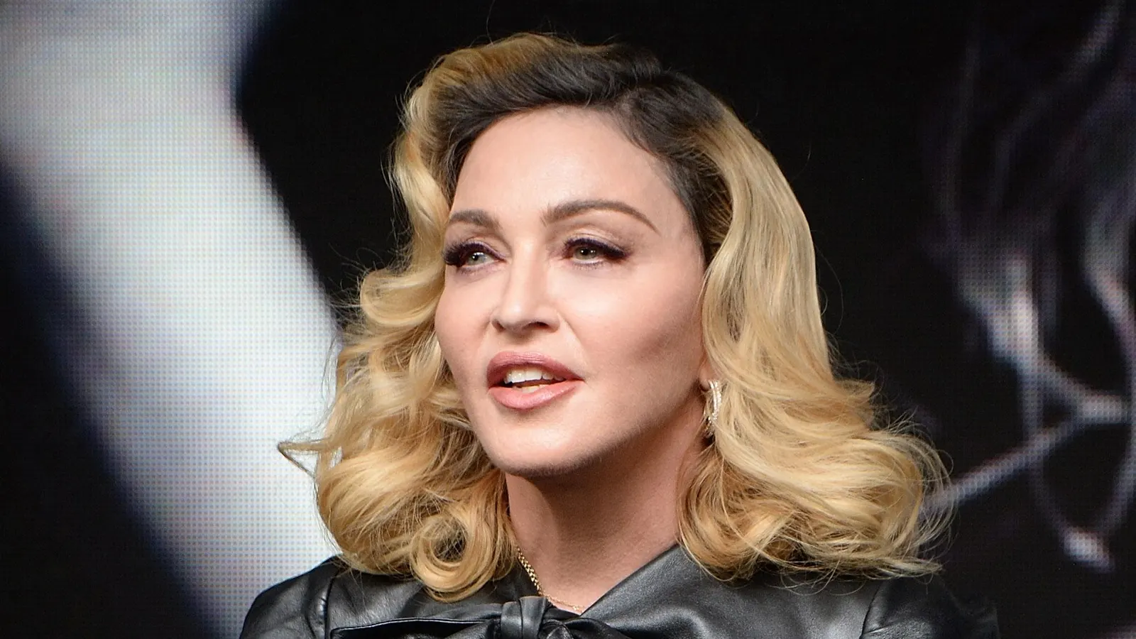 Madonna Manages A Chat Feat For The First Time In A Decade
