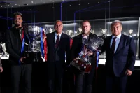 FC Barcelona Coach Flick Extends Contract Through 2028