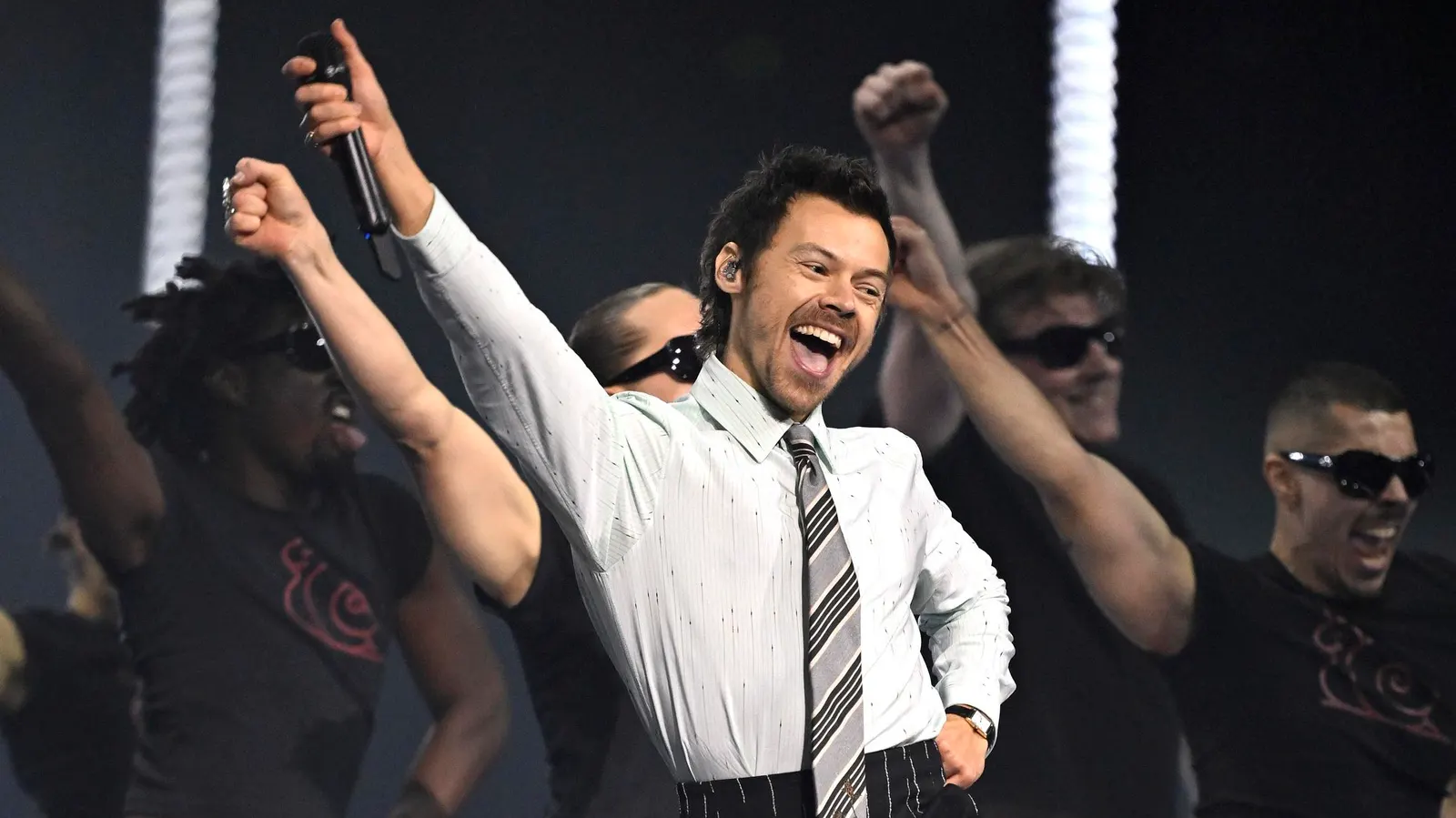 Harry Styles Scores A New Hit As His First Solo Song Returns To The Top 40
