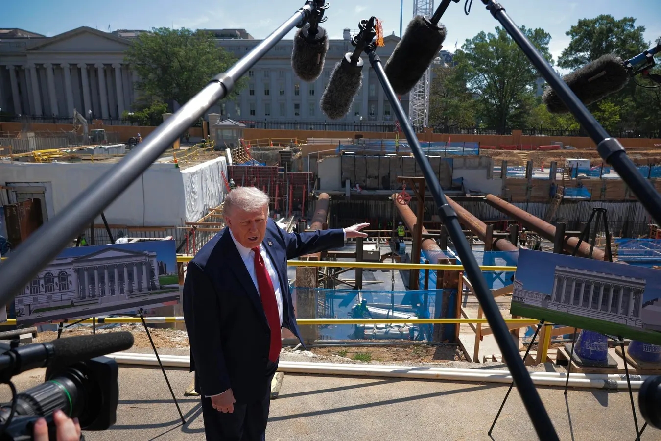 Senate Republicans Hold Off Funding Trump’s Ballroom
