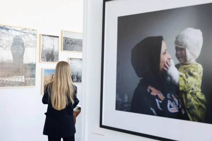 British Photographer Shows Wars Are Closer Than We Think