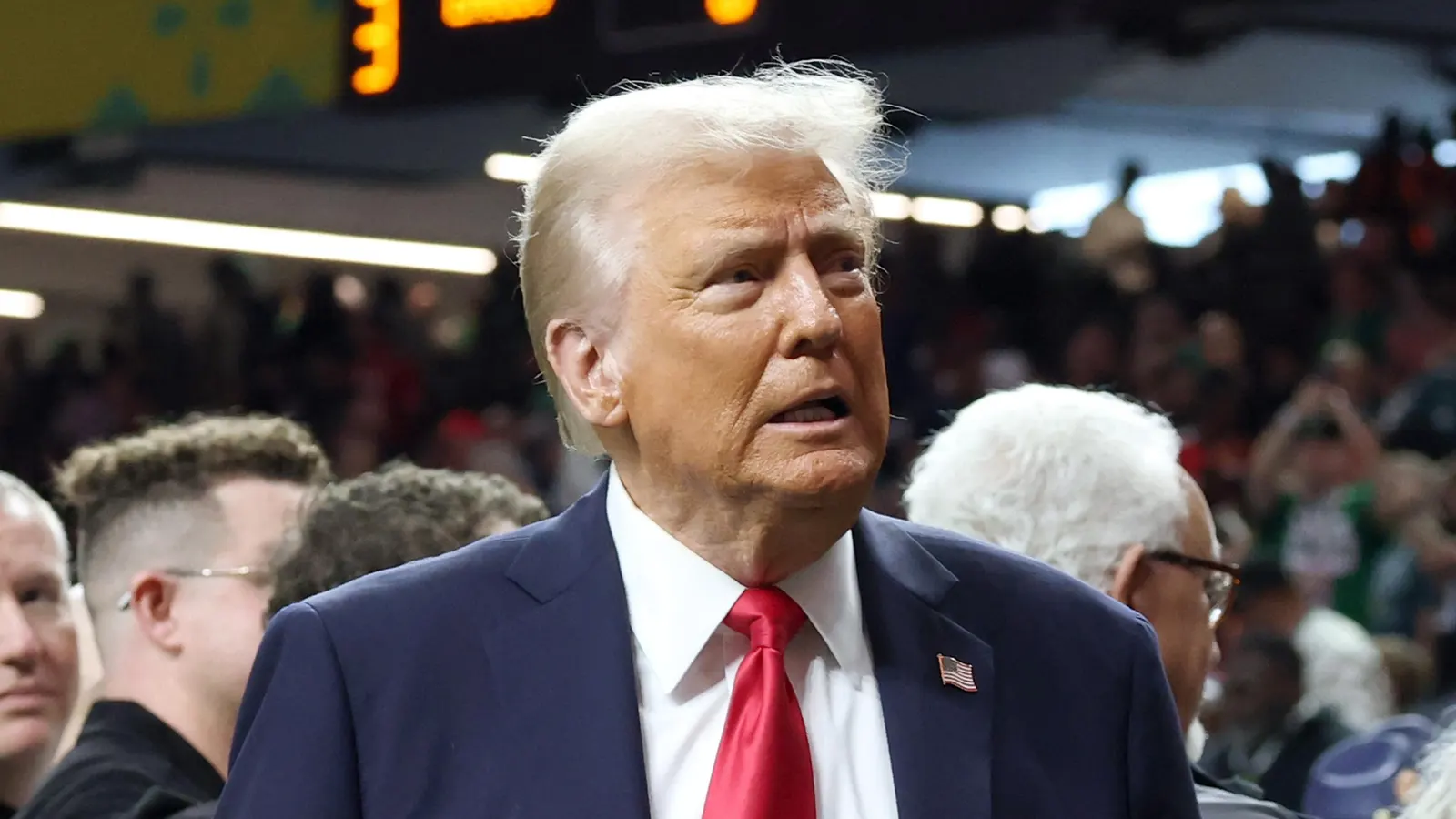 Trump Says He’ll Go To A Knicks NBA Finals Game