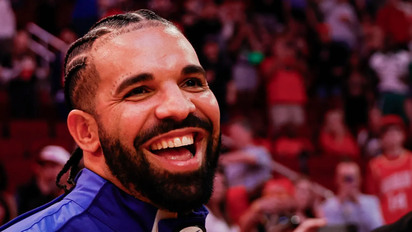 Drake Beats Morgan Wallen’s Historic Feat