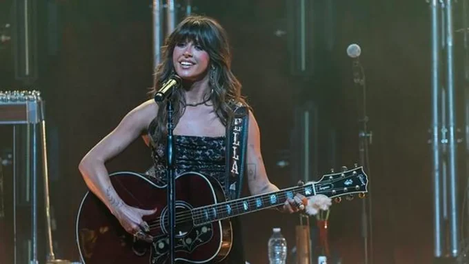 Ella Langley’s Bestselling Song Keeps Her Other Hit From No. 1