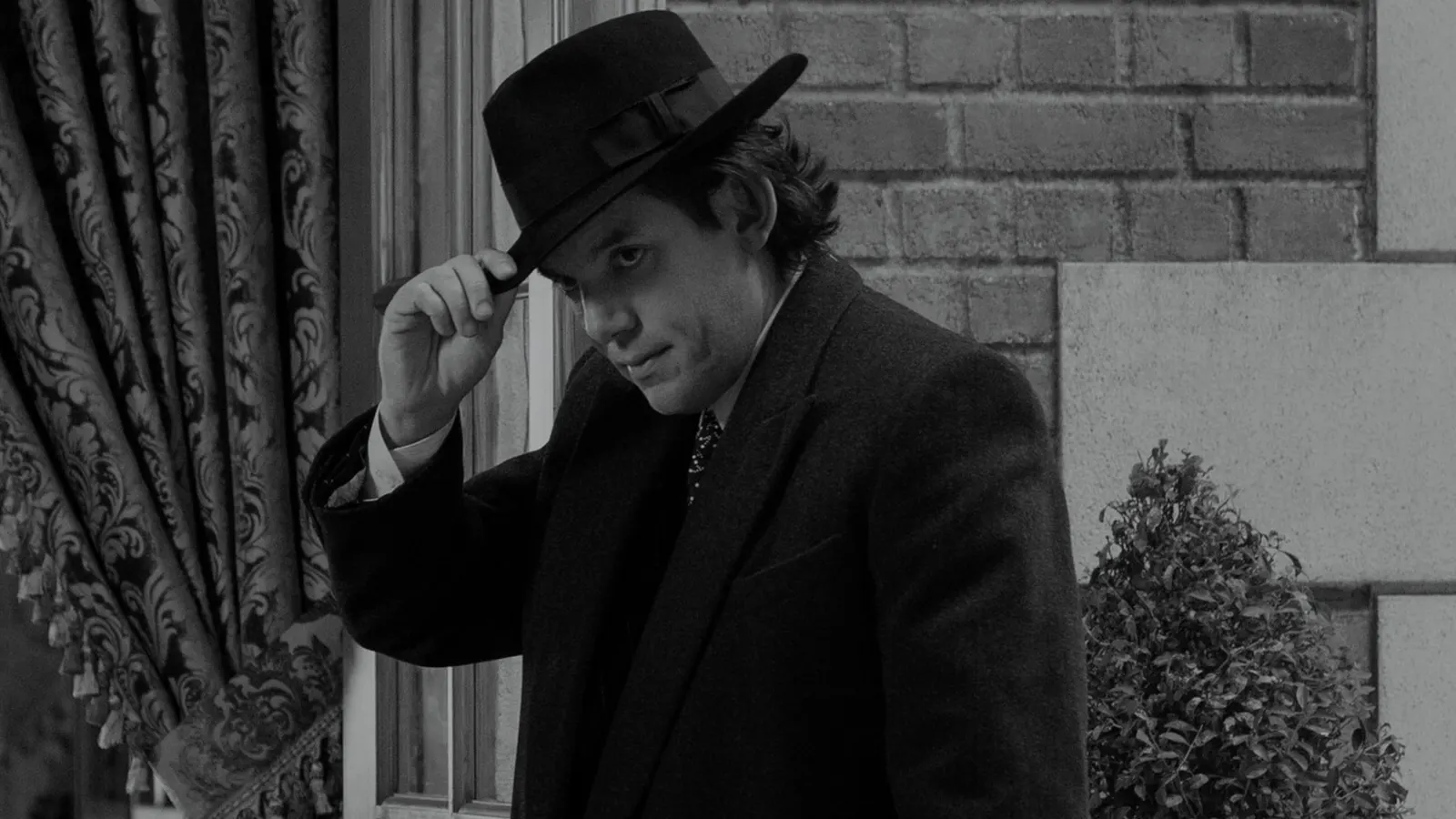 Lukas Haas On Going Hardboiled For Nicolas Cage’s ‘Spider-Noir’