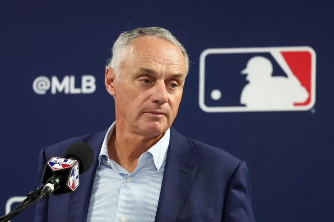 MLBPA Sends ‘Work Stoppage’ Response To 5 Million Salary Cap Proposal