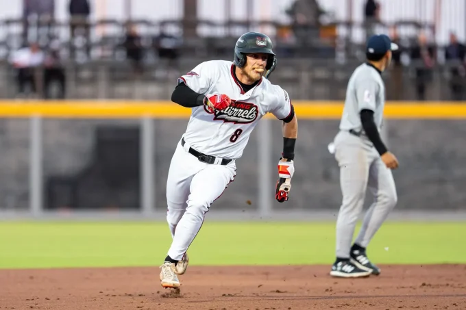 San Francisco Giants Call Up Hot-Hitting Outfielder Jonah Cox