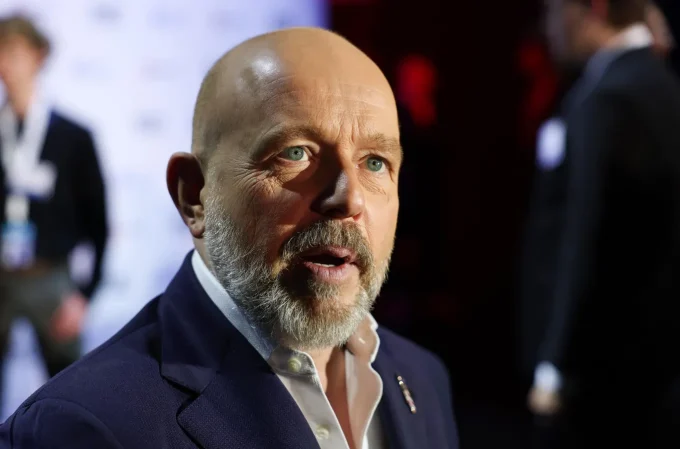 California Governor Poll Has Great News For Democrats, Worrisome News For Steve Hilton