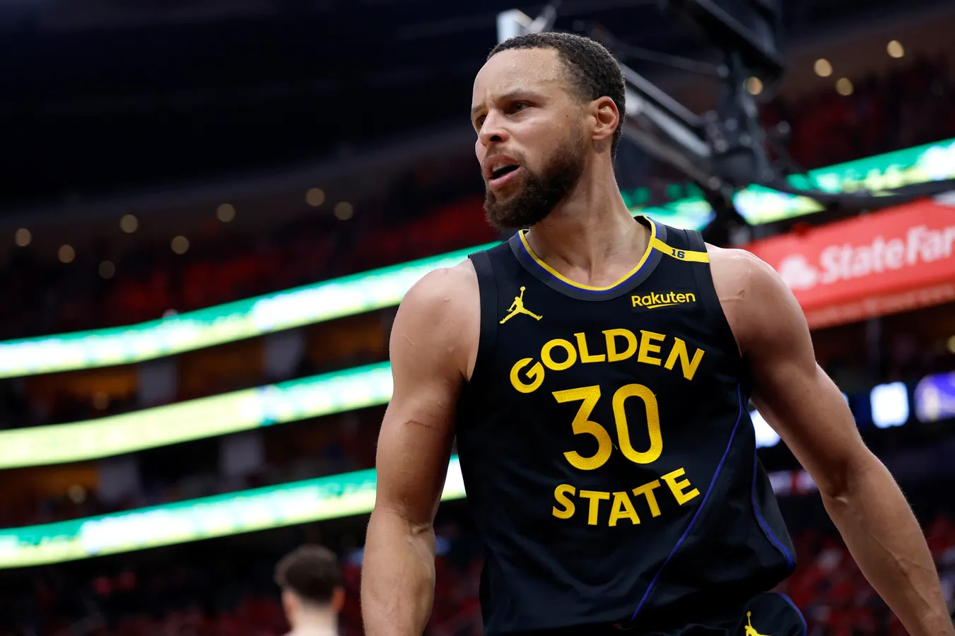 Steph Curry Signs 10-Year Deal With Chinese Sportswear Brand Li-Ning