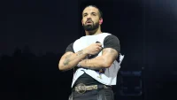 Drake Manages A Career First As He Holds At No. 1