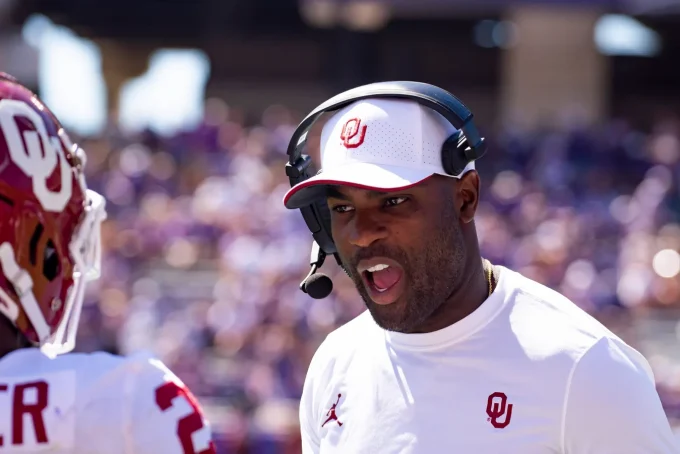 How Oklahoma Legend DeMarco Murray Is Fitting In With The Chiefs