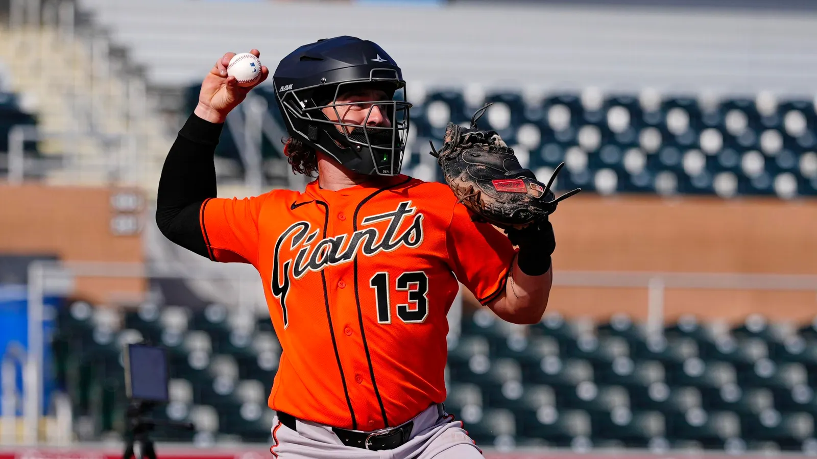 Giants’ Patrick Bailey Replacement Leaves Team After 2-Day Stint