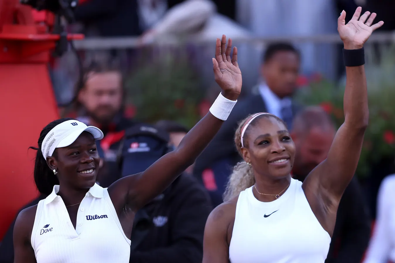 Serena Williams Exits Queen’s Club Amid Victoria Mboko Injury