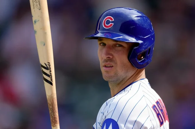 Giants’ 0 Million Star Sends Alex Bregman Message As Cubs Concerns Mount