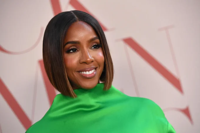 Kelly Rowland Opens Up About Eczema Struggles