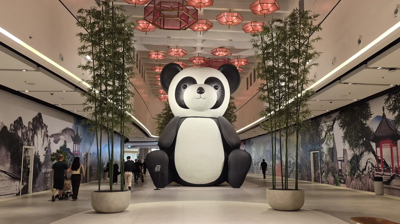 Themed Entertainment Giant Teases  Billion Investment