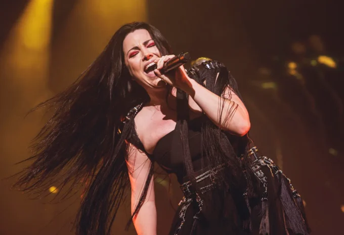 Evanescence’s Latest Album Brings The Band To A New All-Time Chart Low