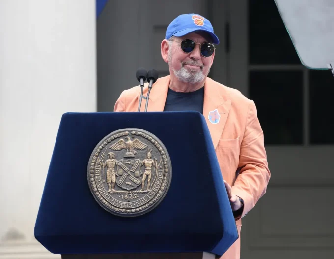 Knicks Owner James Dolan Calls Out Mamdani At Championship Parade