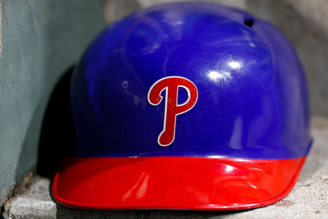 Phillies Quickly Acquire Red Sox Castoff Infielder