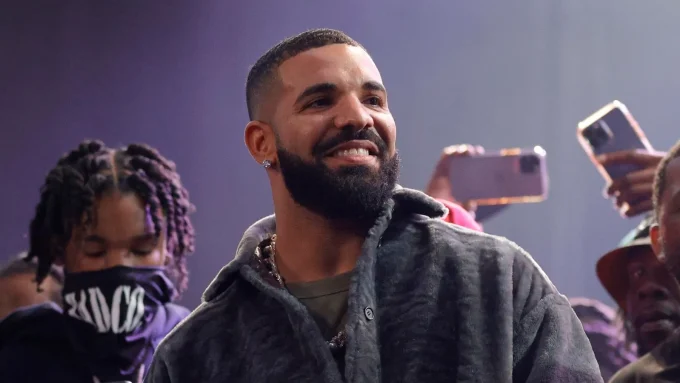 Drake Passes One Of The Most Successful Singers Of All Time