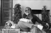 How Clive Davis Invented The Modern Music Executive