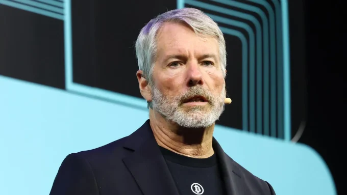 Billionaire Saylor Says He’s ‘Focused On Bitcoin’ Despite Stock Plunge