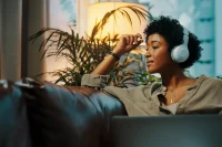 How To Tell If Your Favorite Music Artist Is AI-Generated