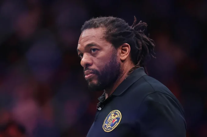 UFC Ref Herb Dean Under Fire Again After Another Poor Showing