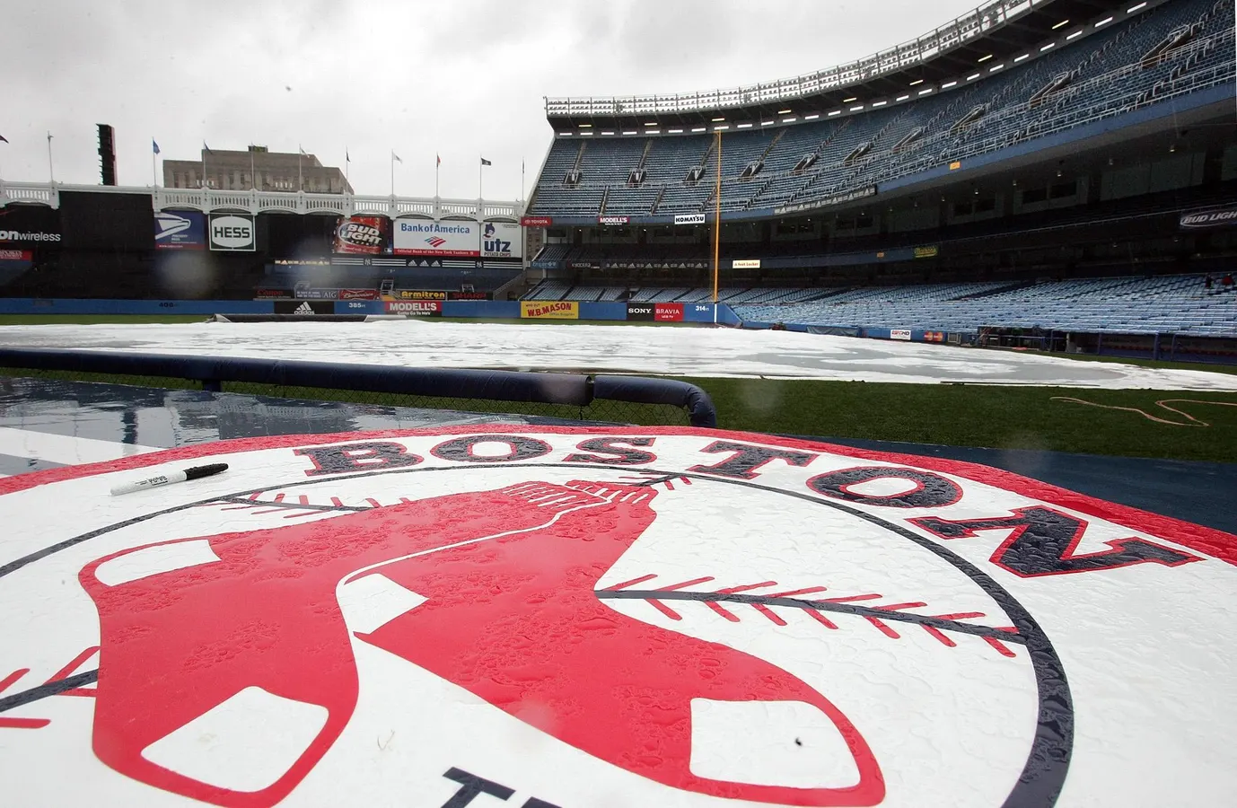 Red Sox 4-Time All-Star Offers 4-Word Response On Rejecting Mets Manager Job