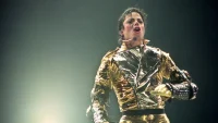 Michael Jackson Nearly Returns To No. 1 — But A Pop Superstar Stops Him