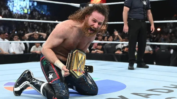 WWE Raw Results As CM Punk Returns To Beat Sami Zayn For The WWE Title