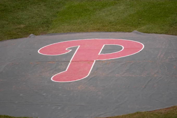 Former Phillies Pitcher Leaves MLB Shortly After Posting Nightmarish 108.00 ERA
